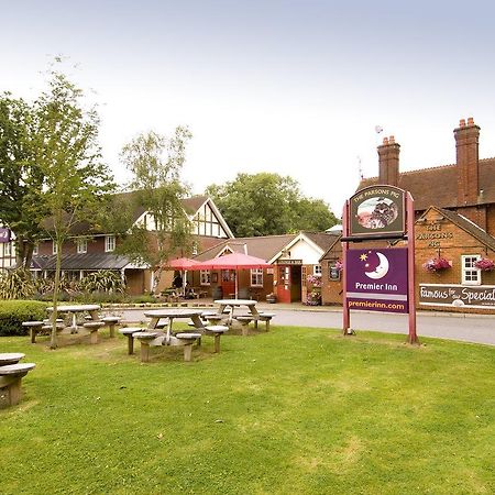 Premier Inn London Gatwick Airport East Crawley  Exterior foto
