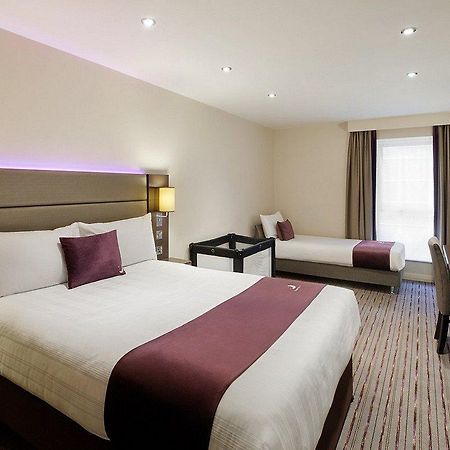 Premier Inn London Gatwick Airport East Crawley  Exterior foto