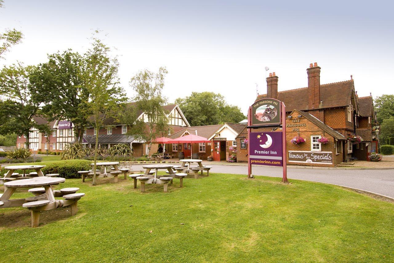 Premier Inn London Gatwick Airport East Crawley  Exterior foto