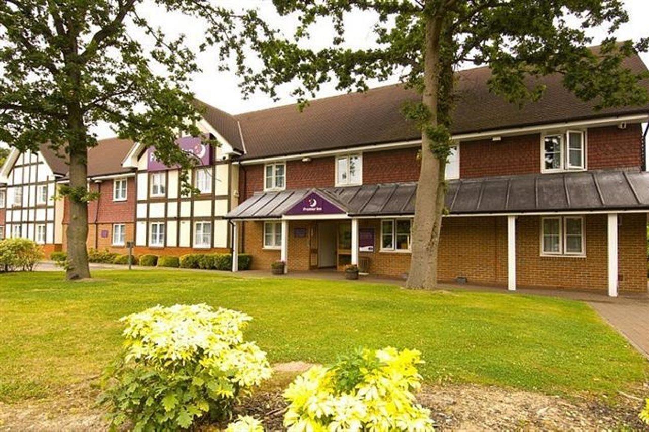 Premier Inn London Gatwick Airport East Crawley  Exterior foto