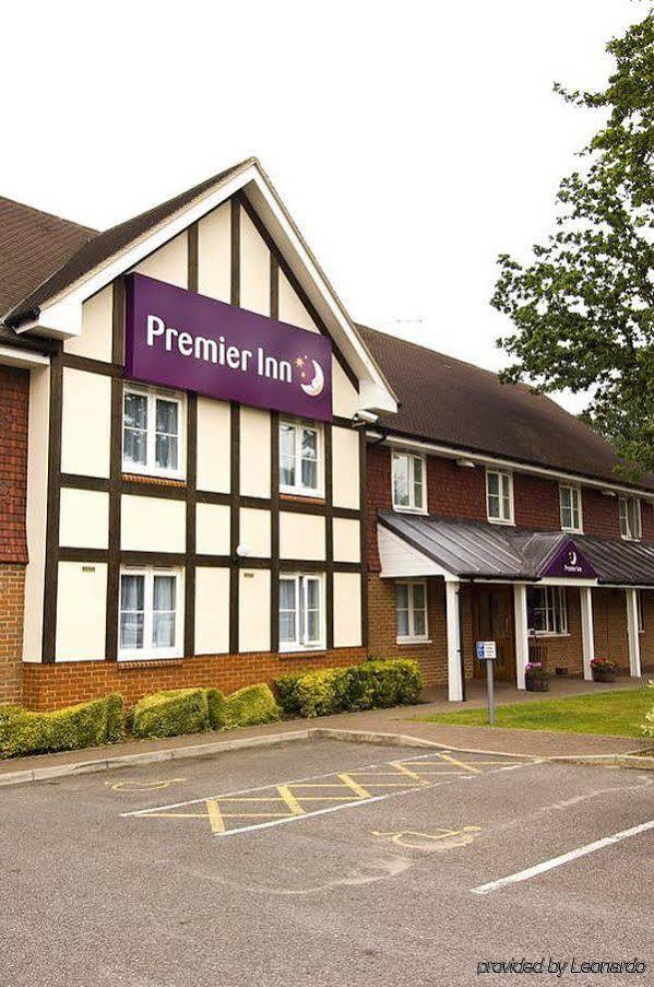 Premier Inn London Gatwick Airport East Crawley  Exterior foto